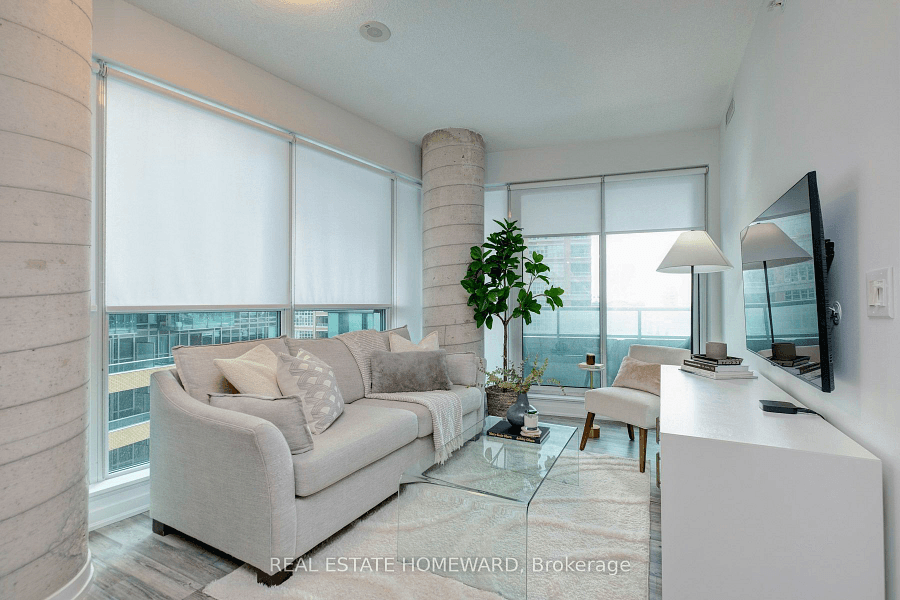 150 East Liberty St #506 — photo 4